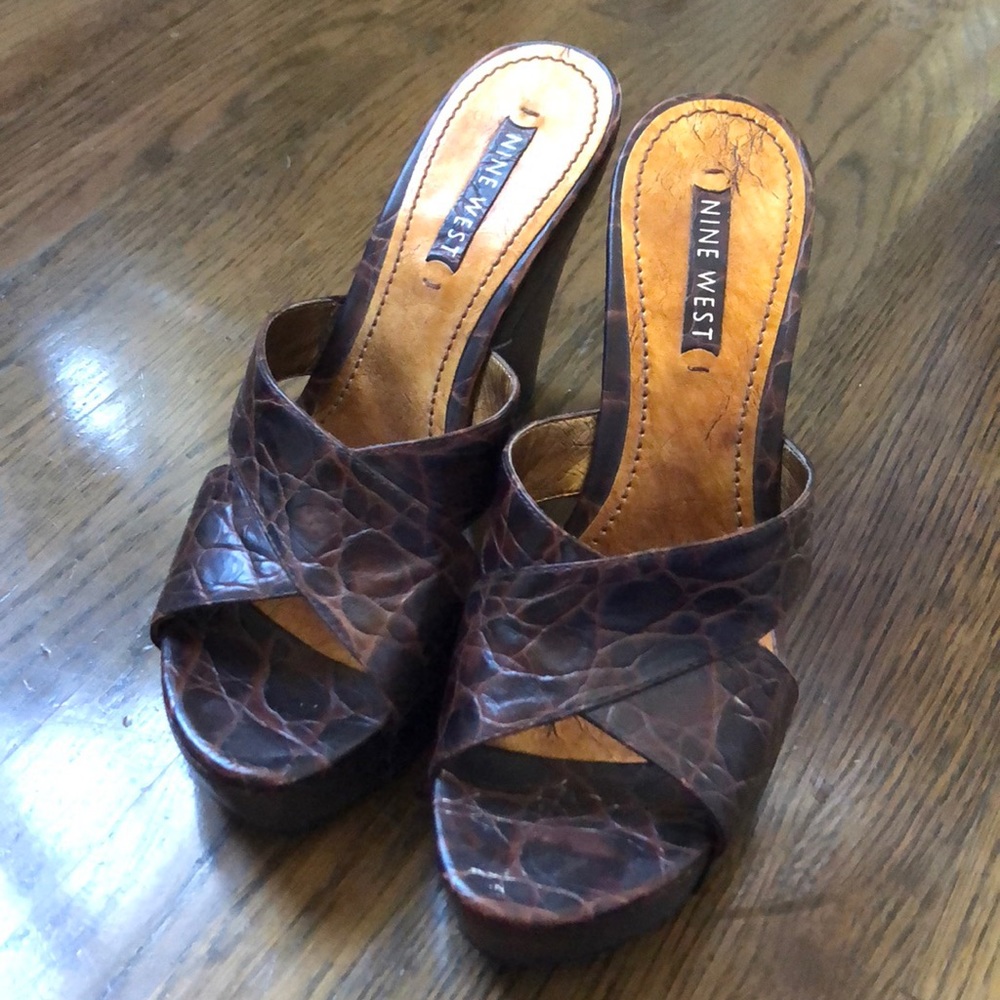 Nine West brown leather heeled platform sandal